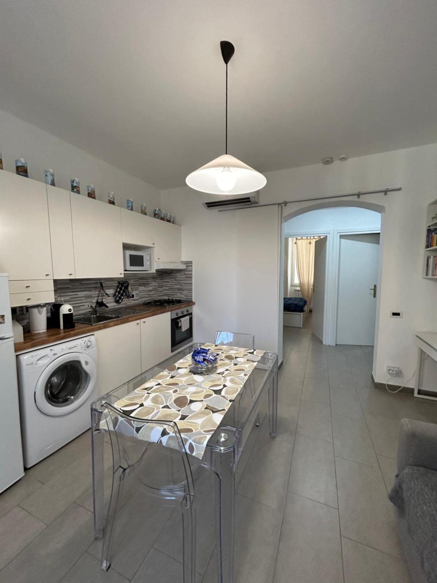 In Via Venti Apartment Специя Екстериор снимка