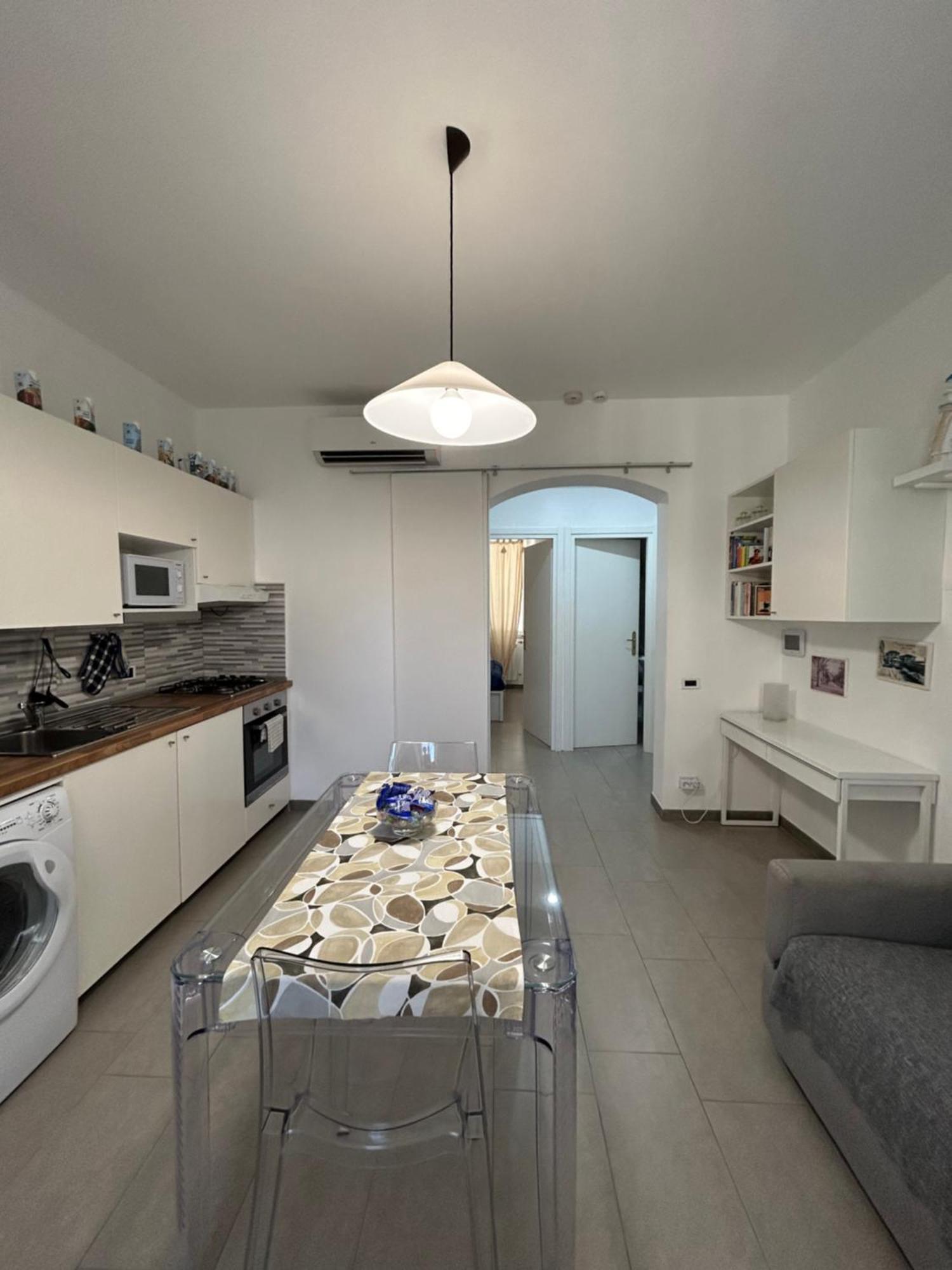 In Via Venti Apartment Специя Екстериор снимка